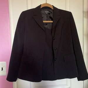 Woman’s Blazer Suit Set